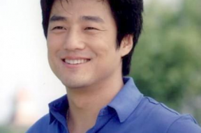 池珍熙家世背景,出身名门望族的韩国影视巨星